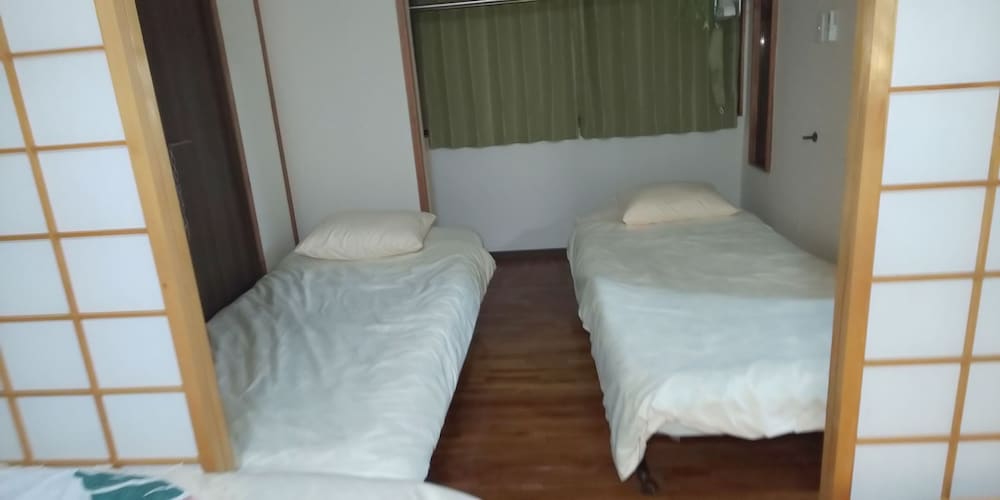 MIYAGI APARTMENT AKEBONO 那覇