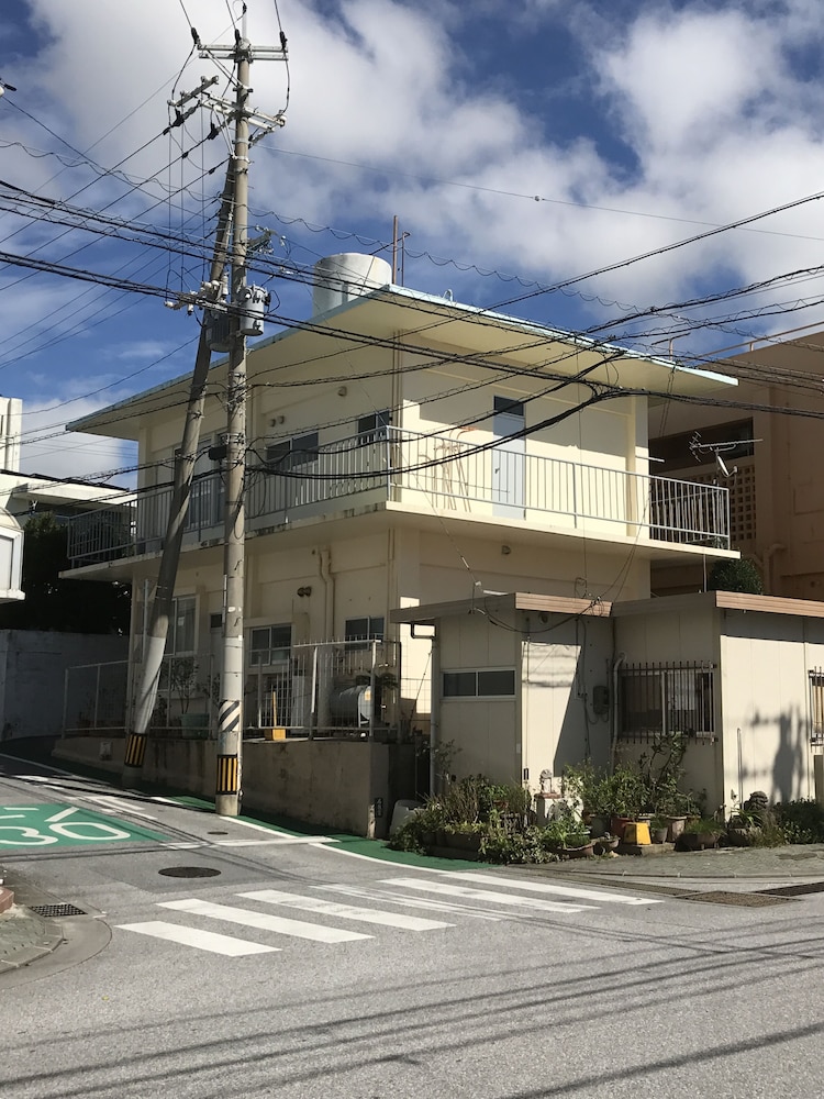 GONE HOUSE 那覇