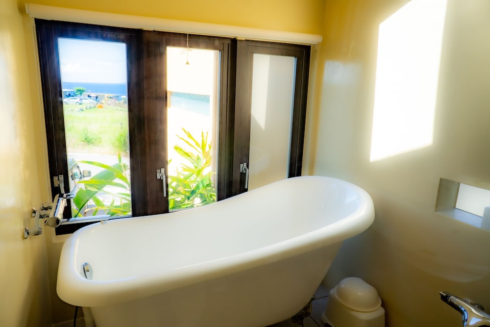 KOURIISLAND HOTEL CAVA 那覇