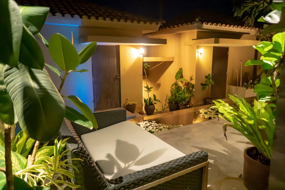 KOURIISLAND HOTEL CAVA 那覇