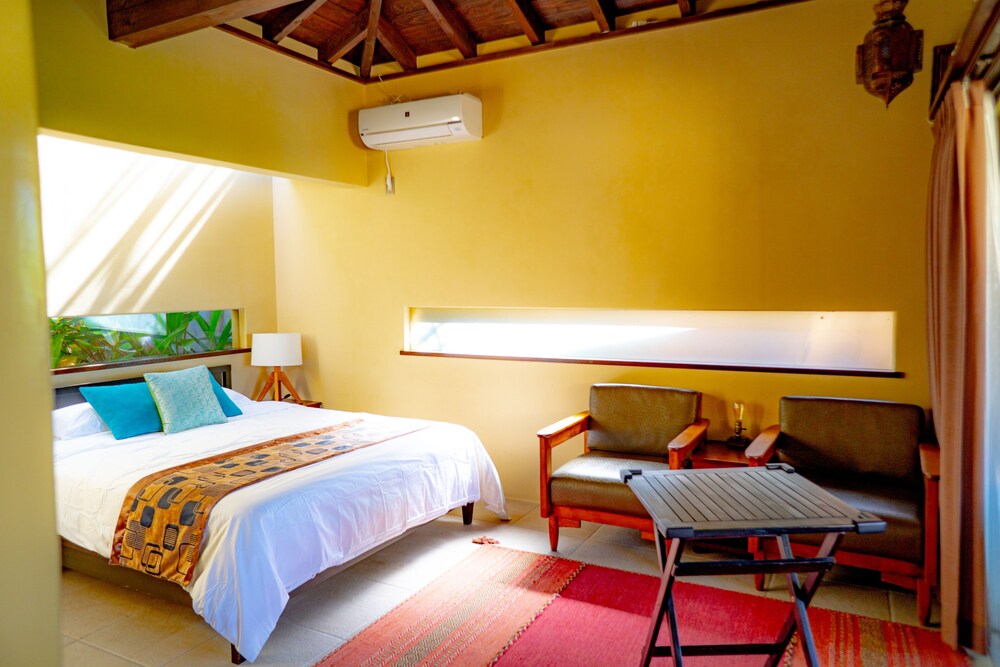 KOURIISLAND HOTEL CAVA 那覇