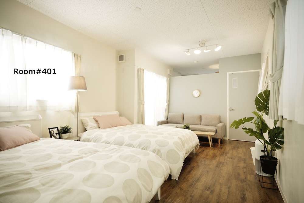 HOTEL TOMASMAKISHI 那覇
