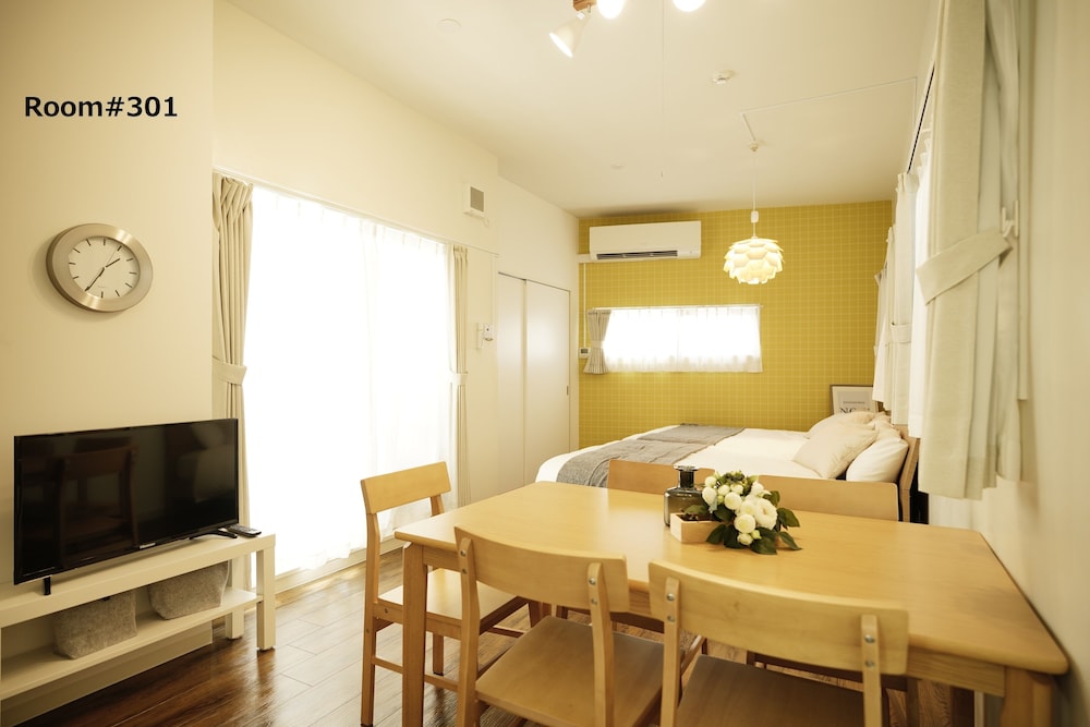 HOTEL TOMASMAKISHI 那覇