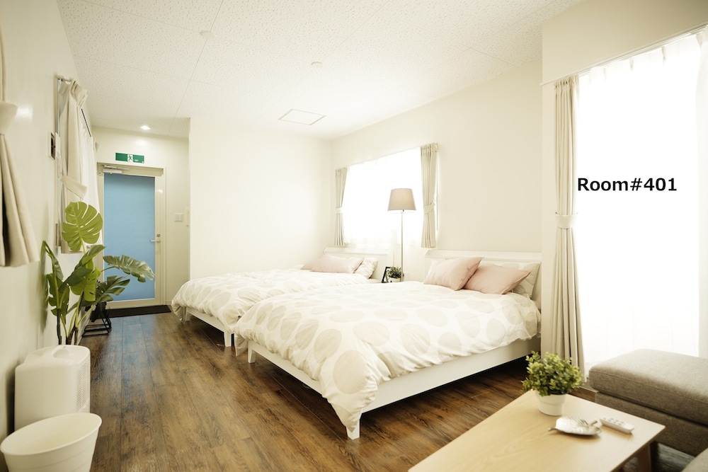 HOTEL TOMASMAKISHI 那覇