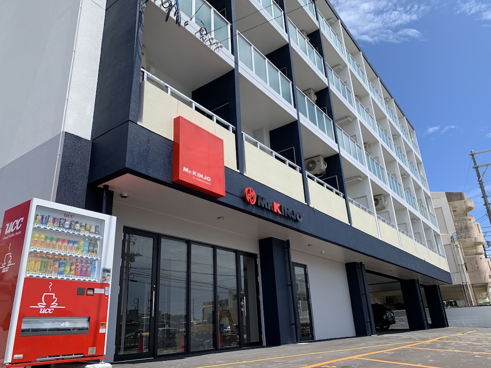 MR.KINJO IN TOMIGUSUKU 那覇