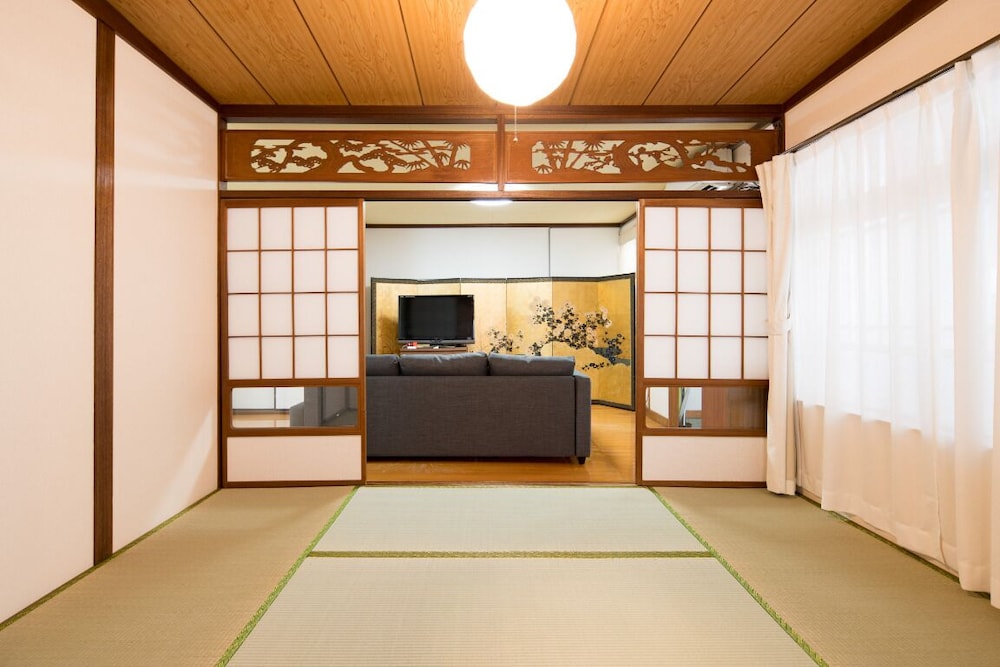 NAHA ASAHIBASHI CONDOMINIUM HOLIDAY 那覇
