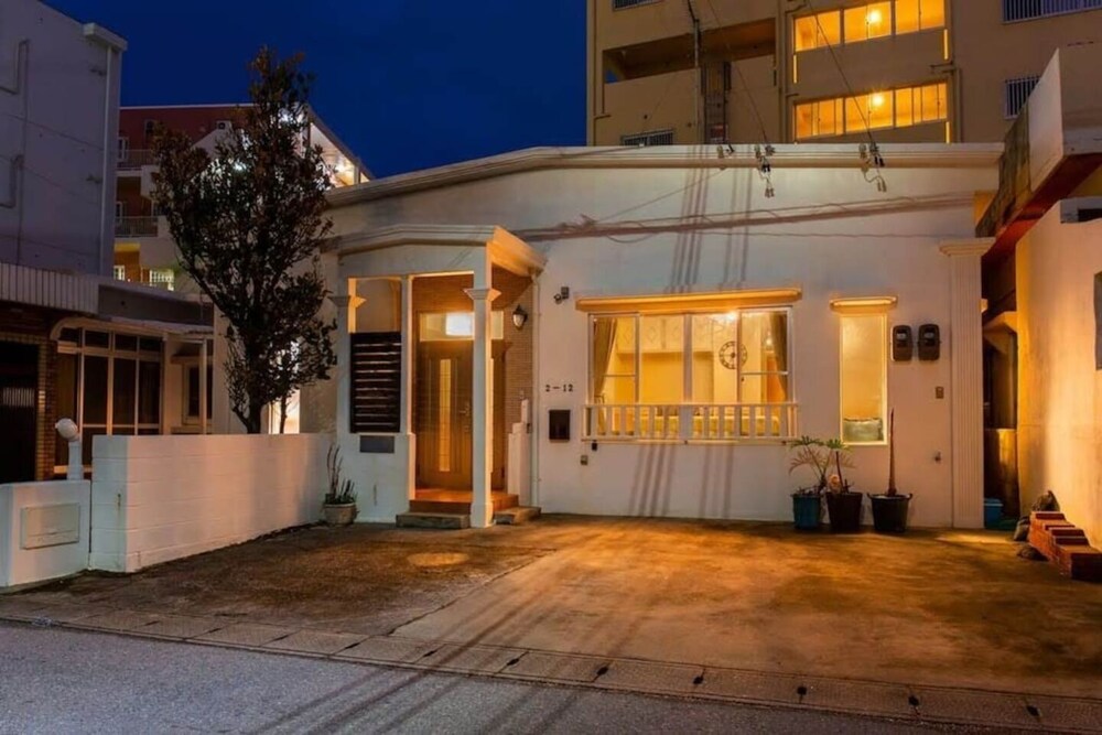 CHATAN SEASIDE FLAT VILLA 那覇
