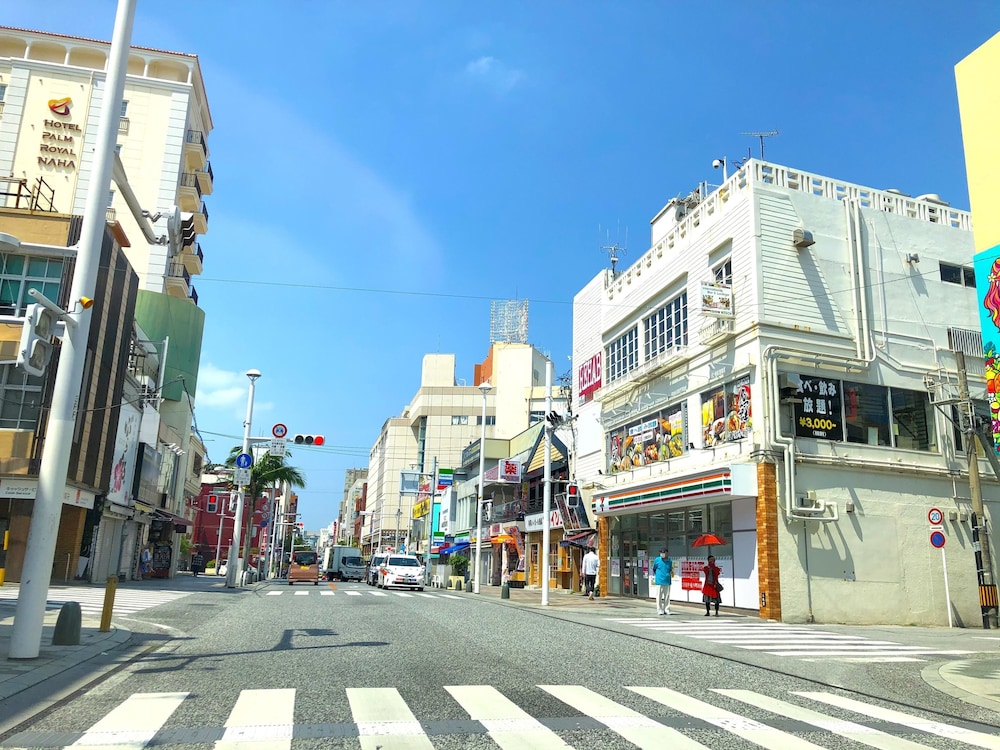 LITTLE ISLAND OKINAWA 牧志 那覇
