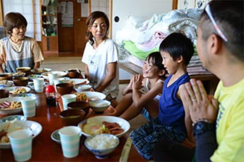TAKAESU SAN'S HOME 那覇