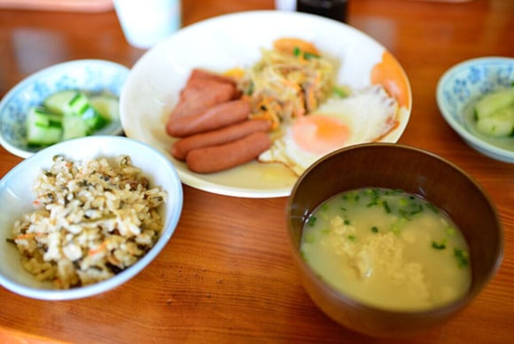 TAKAESU SAN'S HOME 那覇