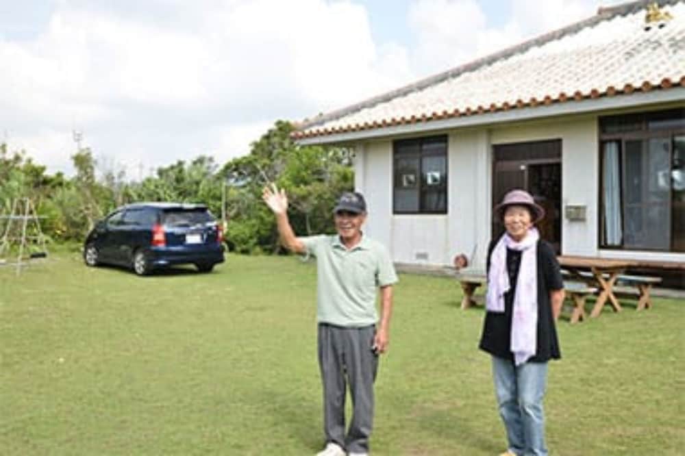 TAKAESU SAN'S HOME 那覇