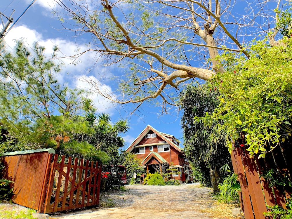 COTTAGE MUINOCHICHI 那覇
