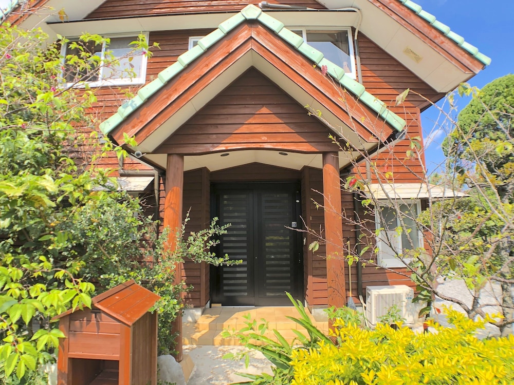 COTTAGE MUINOCHICHI 那覇