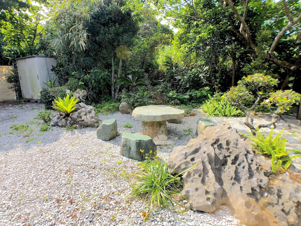 COTTAGE MUINOCHICHI 那覇