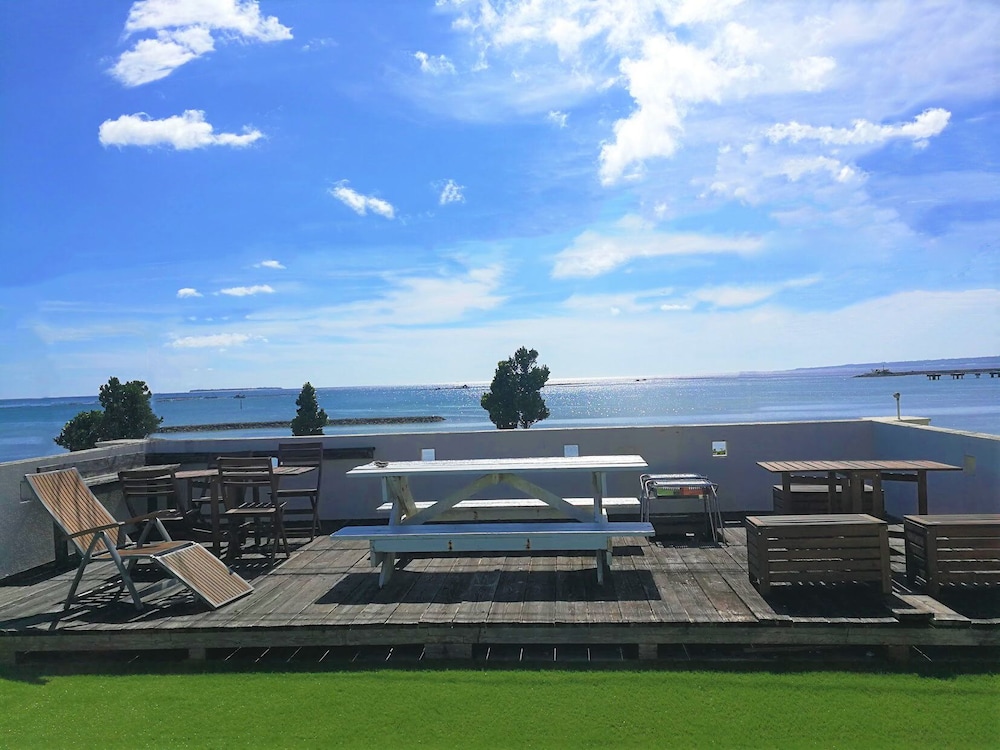 SEA SIDE GUEST HOUSE POLEPOLE 那覇