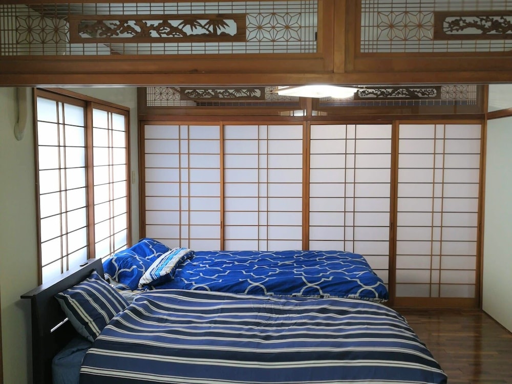SEA SIDE GUEST HOUSE POLEPOLE 那覇