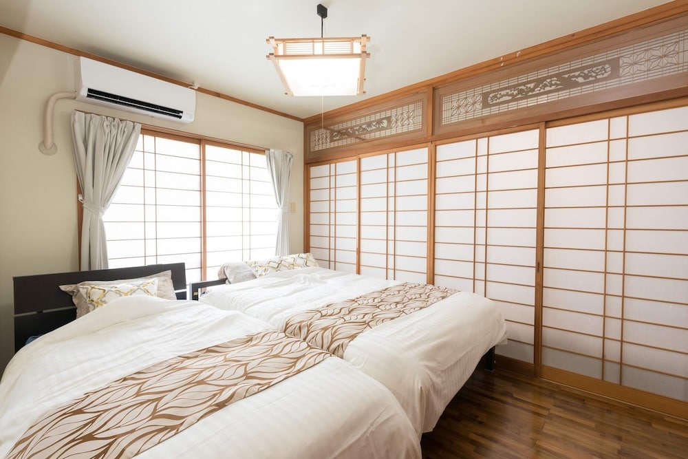 SEA SIDE GUEST HOUSE POLEPOLE 那覇