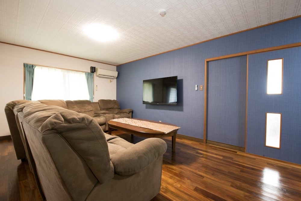 SEA SIDE GUEST HOUSE POLEPOLE 那覇