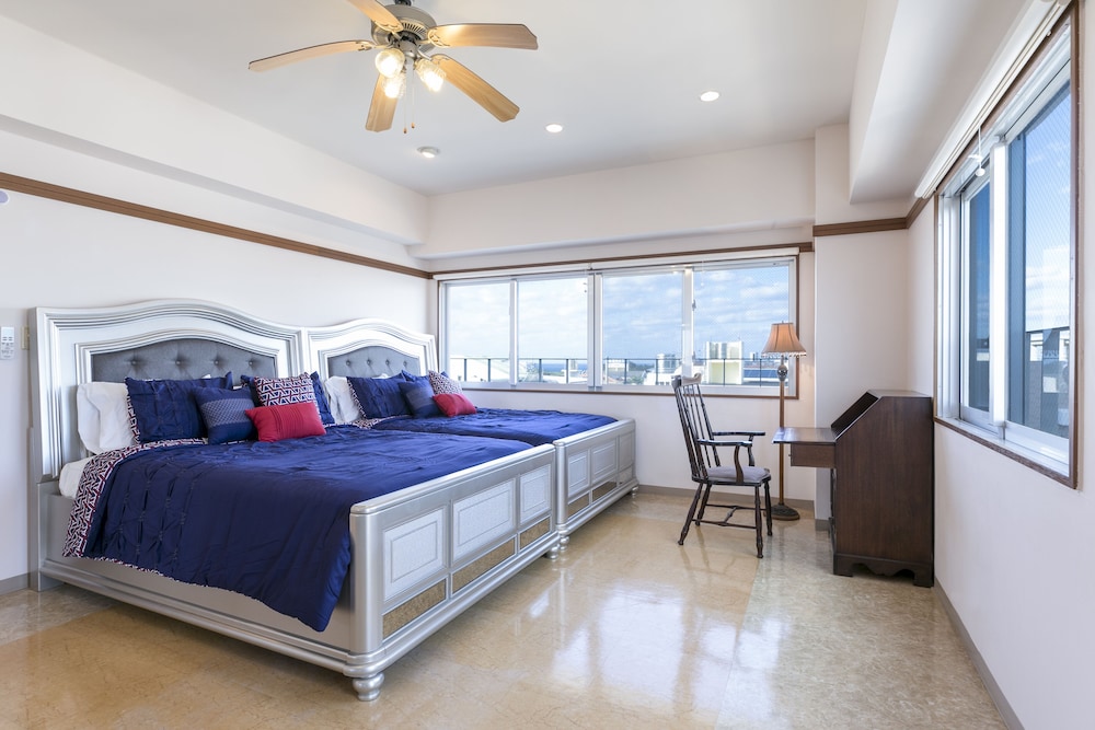 FAMILY CONDOMINIUM MILLER'S 4F 那覇