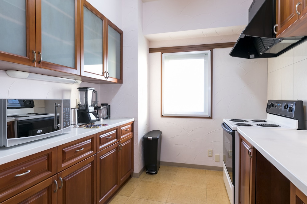 FAMILY CONDOMINIUM MILLER'S 4F 那覇