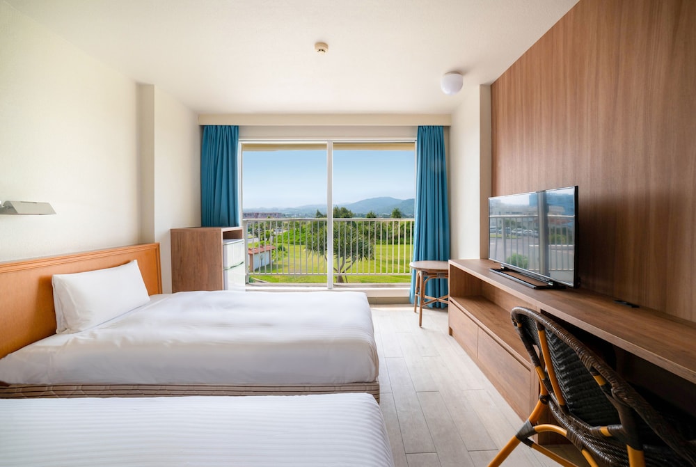 EN RESORT KUMEJIMA EEF BEACH HOTEL 那覇