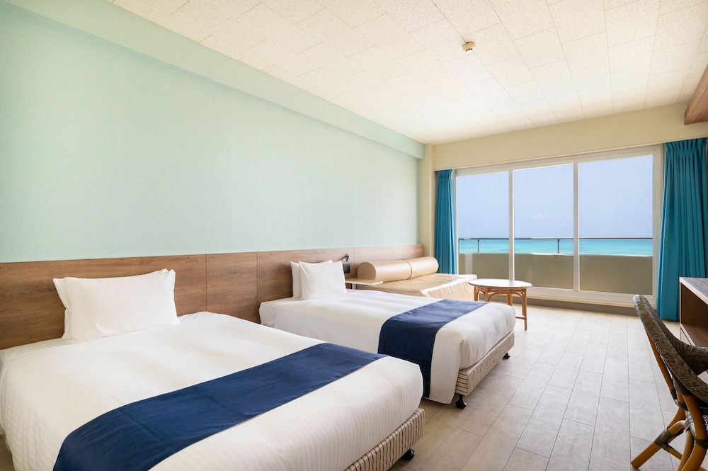 EN RESORT KUMEJIMA EEF BEACH HOTEL 那覇