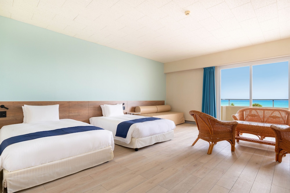 EN RESORT KUMEJIMA EEF BEACH HOTEL 那覇