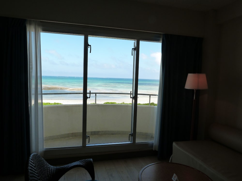 EN RESORT KUMEJIMA EEF BEACH HOTEL 那覇