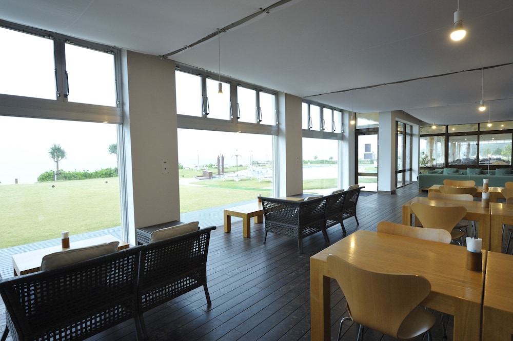 EN RESORT KUMEJIMA EEF BEACH HOTEL 那覇