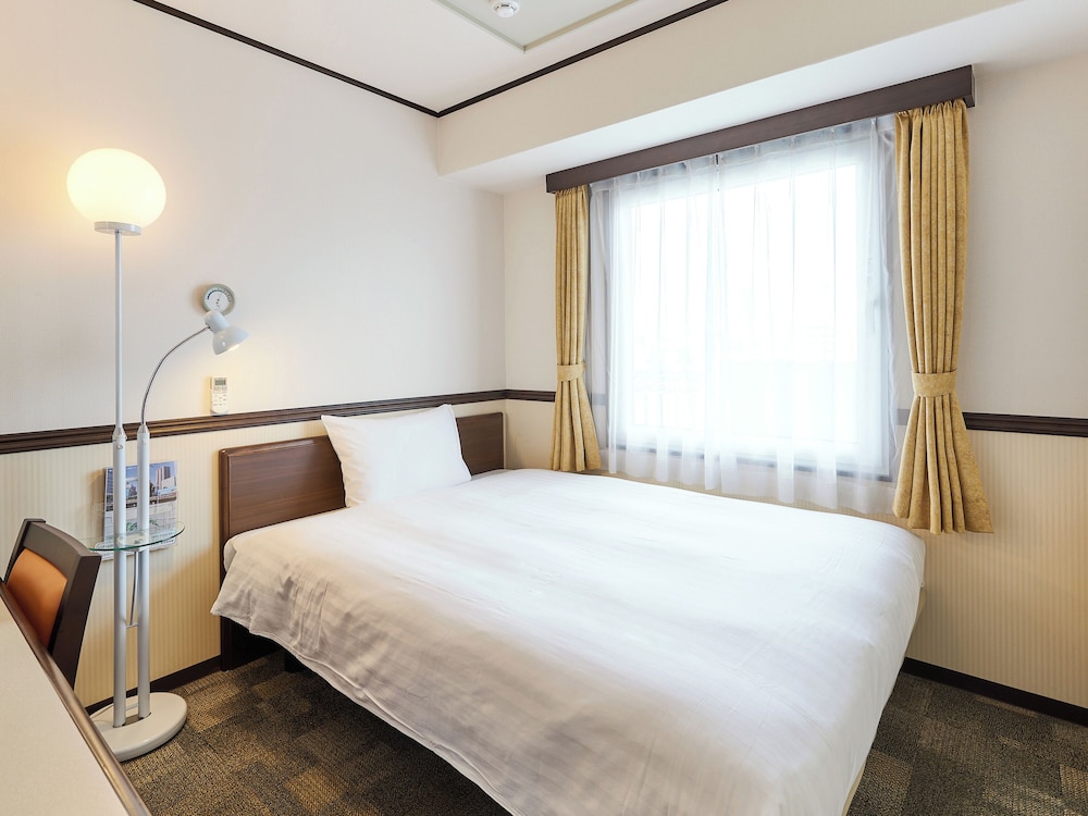 東横 INN 名古屋駅桜通口本館 名古屋