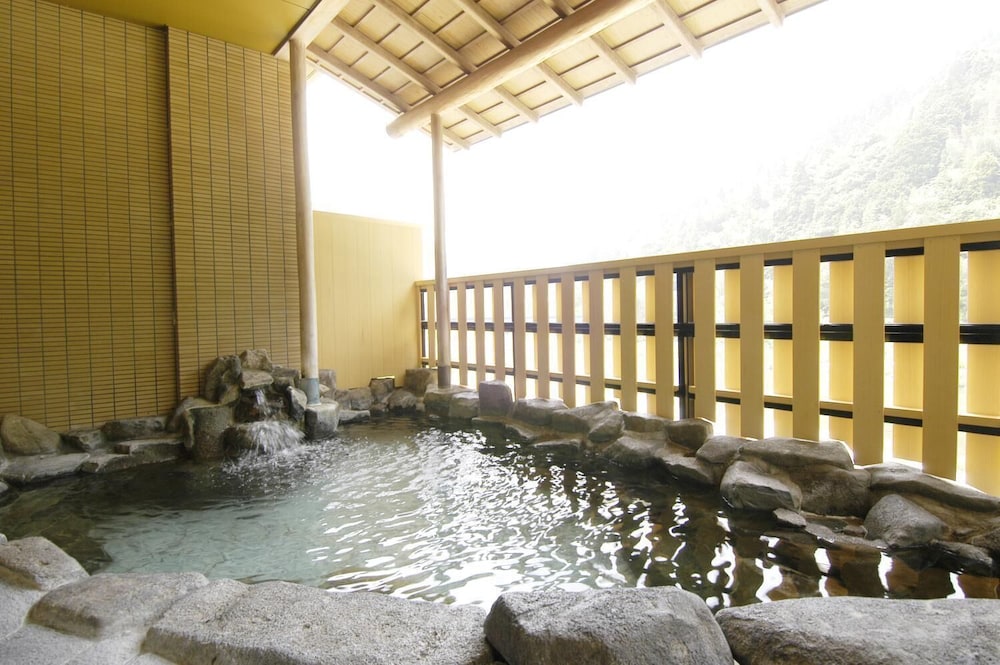 旬樹庵 紫翠閣 とうふや 名古屋