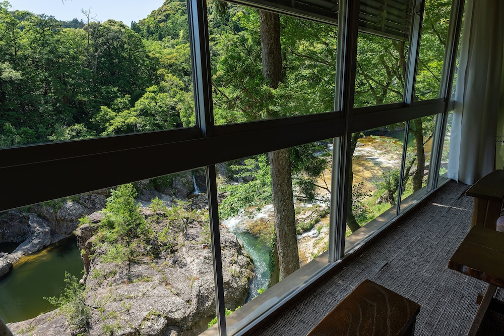 湯の風 HAZU 名古屋