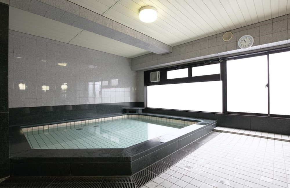 アズイン半田インター 名古屋