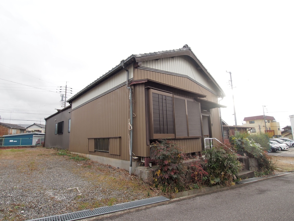 NEW OKAZAKI HOUSE FOR 6 名古屋