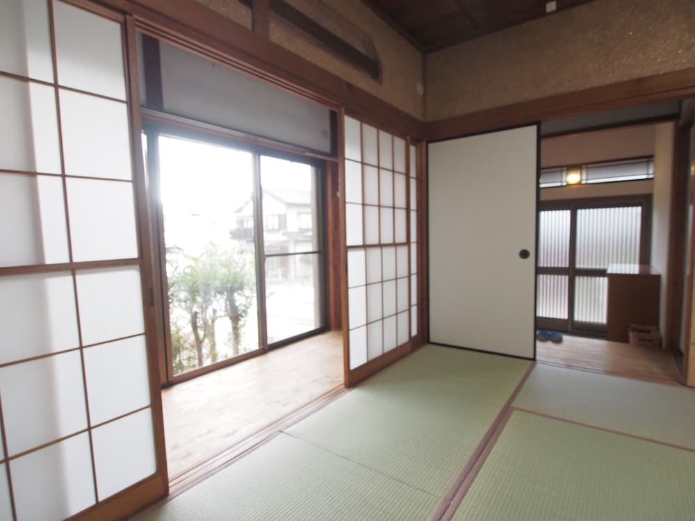 NEW OKAZAKI HOUSE FOR 6 名古屋