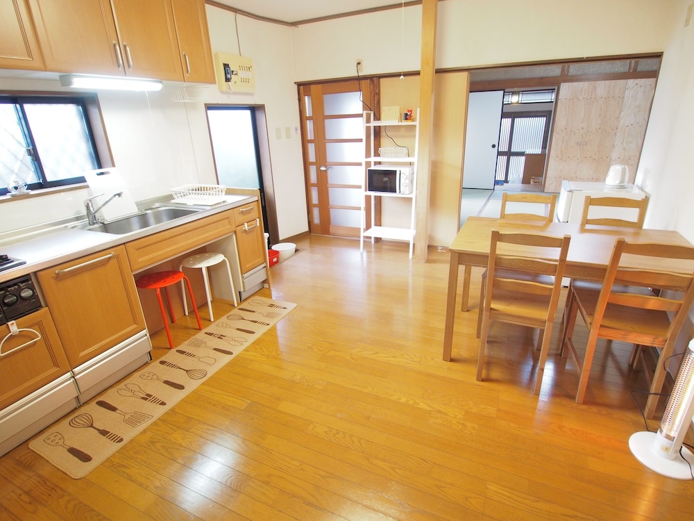 NEW OKAZAKI HOUSE FOR 6 名古屋