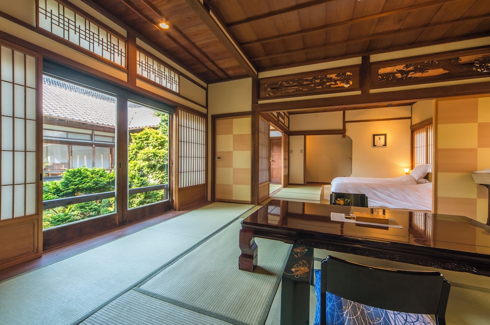 和味の宿 角上楼 名古屋