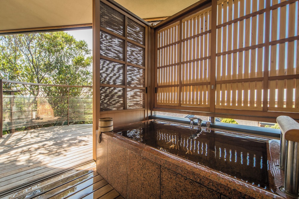 和味の宿 角上楼 名古屋