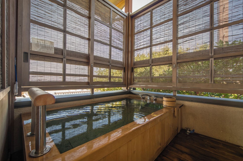 和味の宿 角上楼 名古屋