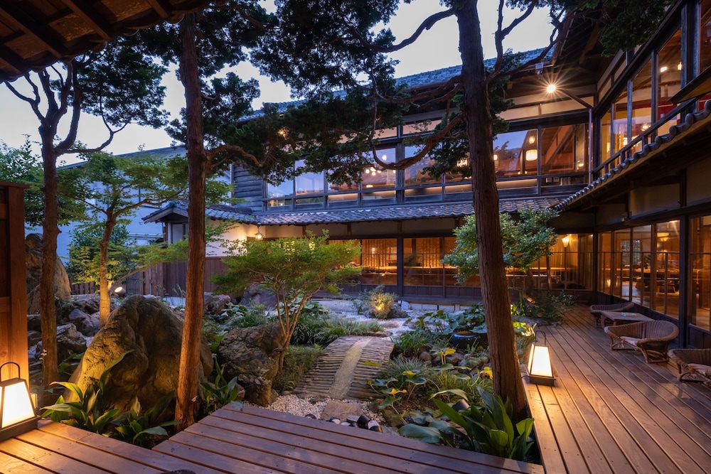 和味の宿 角上楼 名古屋