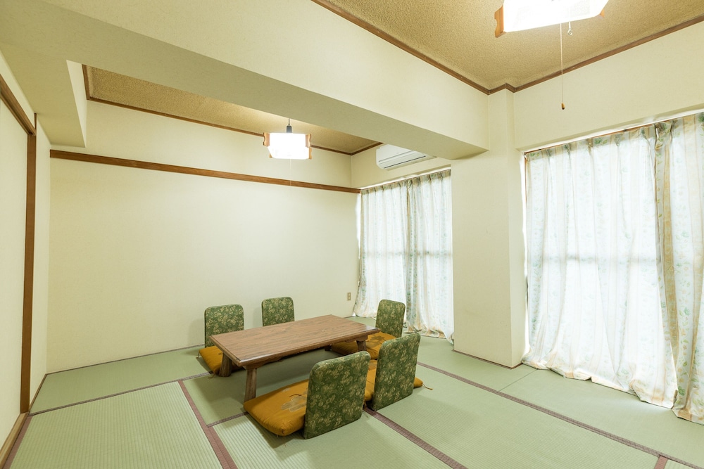 OYO 旅館 高峰荘 篠島 名古屋