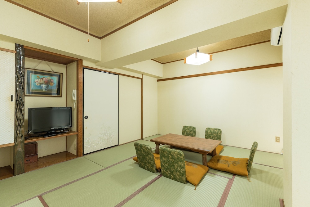 OYO 旅館 高峰荘 篠島 名古屋