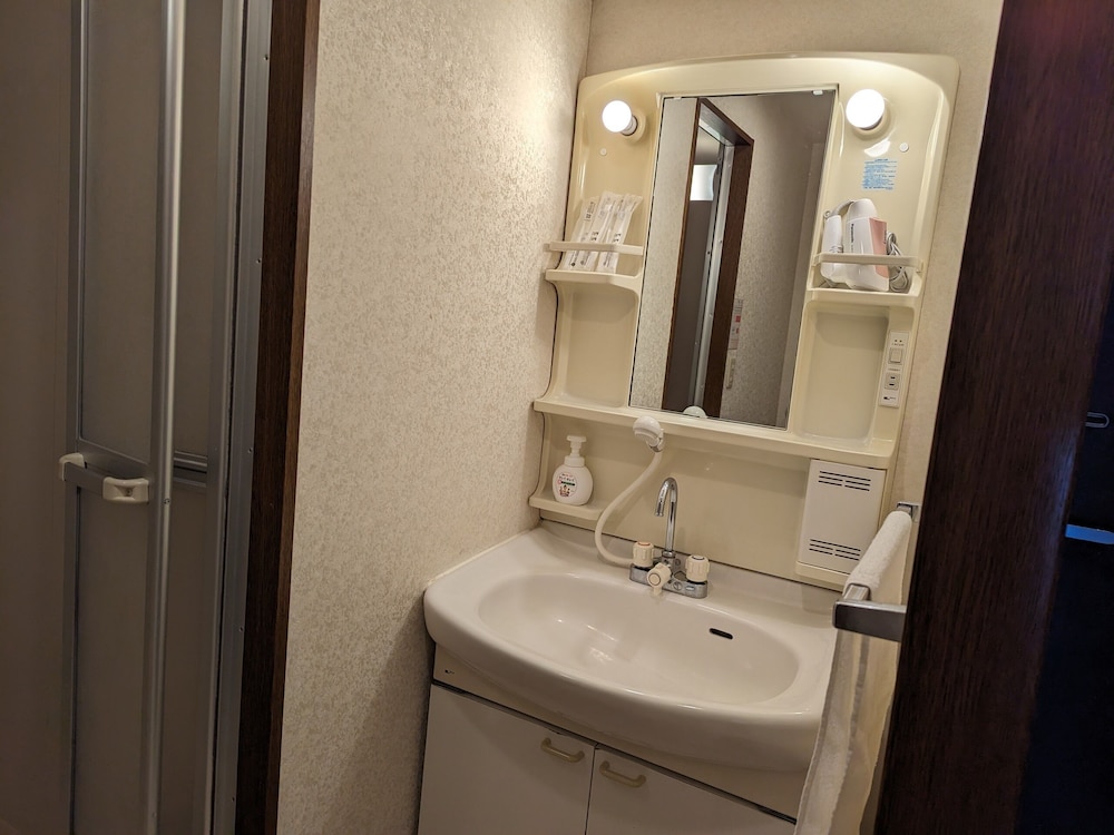PRAVAFOR JOSAI APARTMENT 名古屋