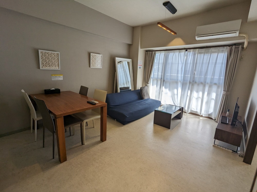 PRAVAFOR JOSAI APARTMENT 名古屋