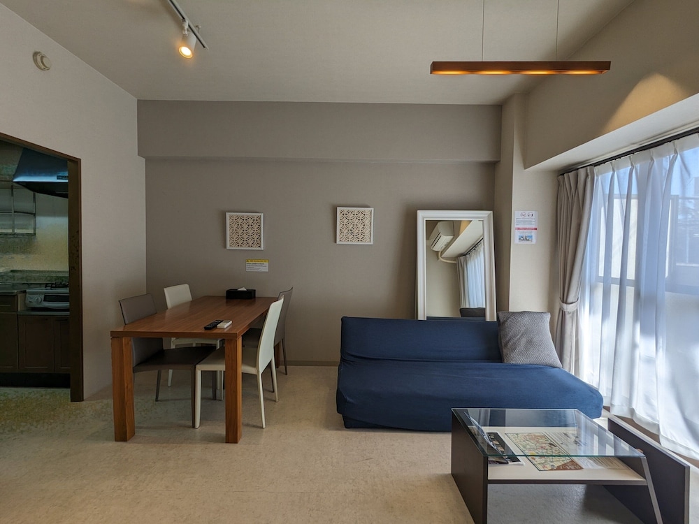 PRAVAFOR JOSAI APARTMENT 名古屋
