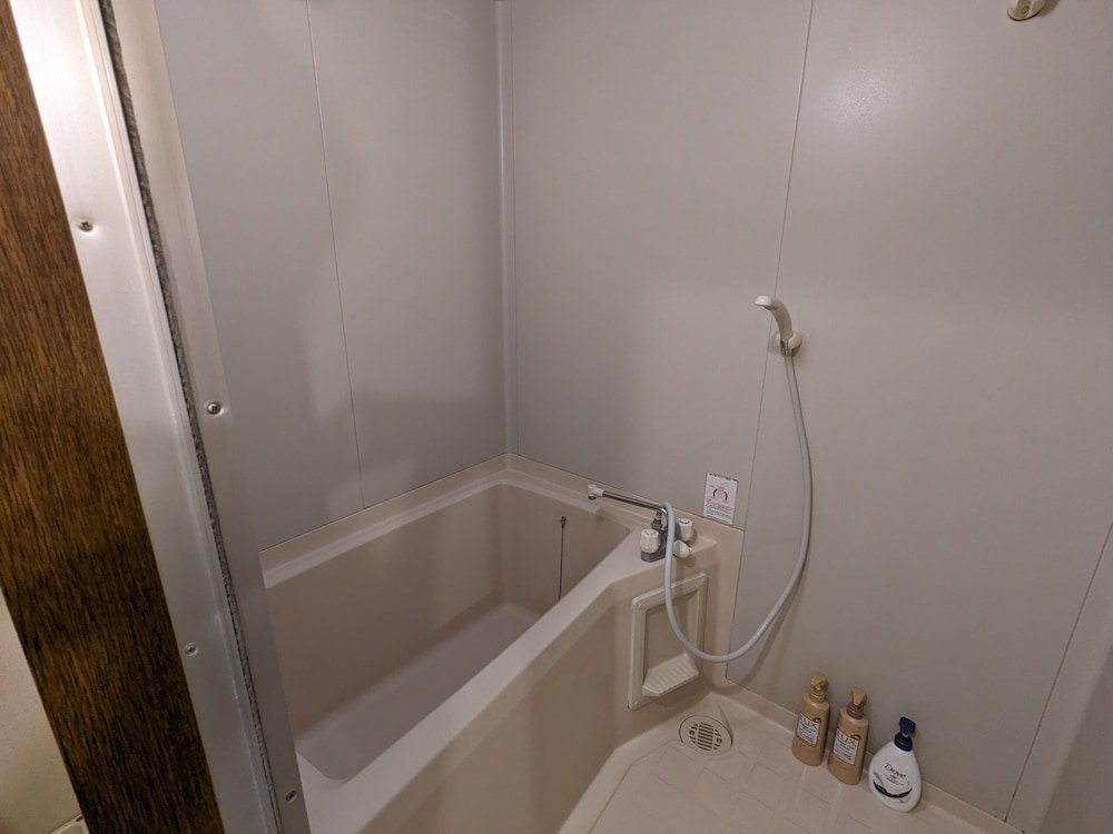PRAVAFOR JOSAI APARTMENT 名古屋
