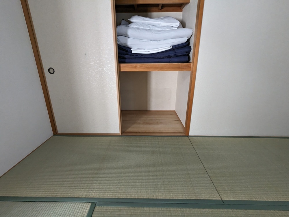 PRAVAFOR JOSAI APARTMENT 名古屋
