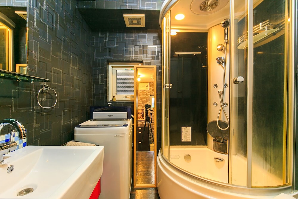 LUXE DEMEURE APARTMENT 名古屋