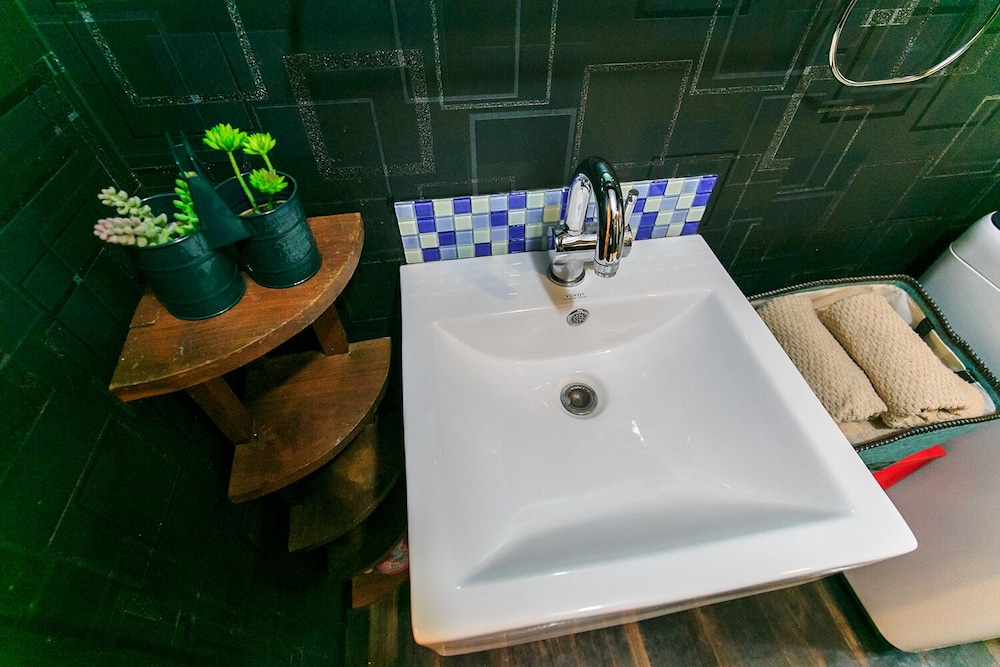 LUXE DEMEURE APARTMENT 名古屋