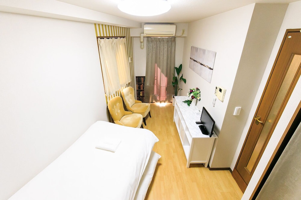 TRUST NAGOYA APARTMENT 名古屋
